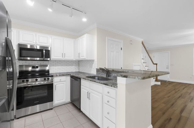 1677 Lauda Drive, Mount Pleasant, SC 29464