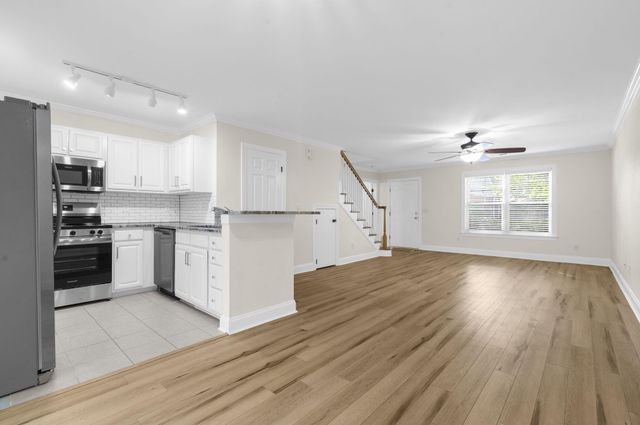 1677 Lauda Drive, Mount Pleasant, SC 29464
