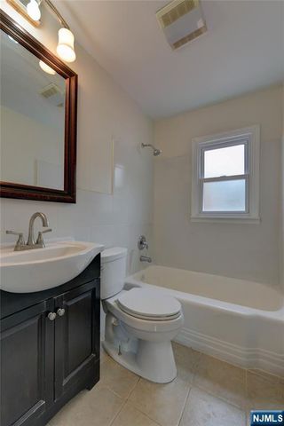 29 Winifred Drive, Totowa, NJ 07512