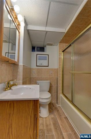 29 Winifred Drive, Totowa, NJ 07512