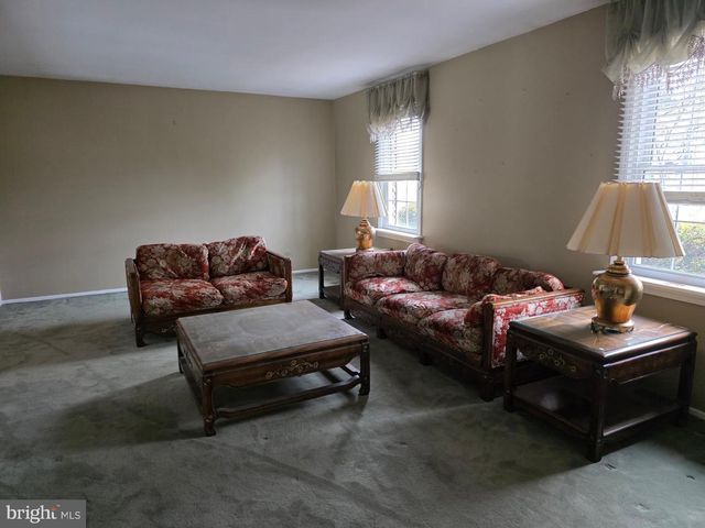 23 MANSFIELD DR, Sewell, NJ 08080