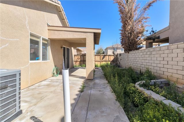 14631 Green River, Victorville, CA 92394