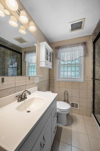 74 Harris Rd, Lynn, MA 01904