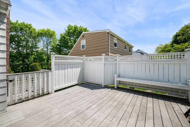 74 Harris Rd, Lynn, MA 01904