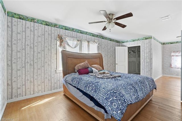 2405 Zoysia LN, North Fort Myers, FL 33917