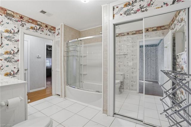 2405 Zoysia LN, North Fort Myers, FL 33917