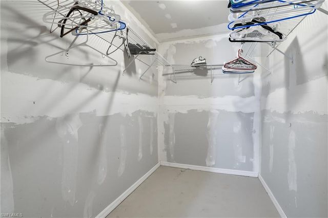 2405 Zoysia LN, North Fort Myers, FL 33917