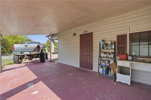 2405 Zoysia LN, North Fort Myers, FL 33917