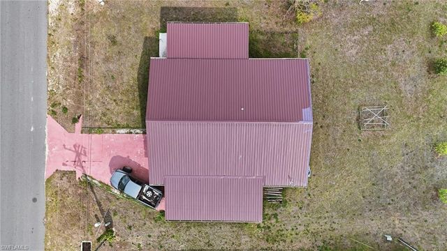 2405 Zoysia LN, North Fort Myers, FL 33917