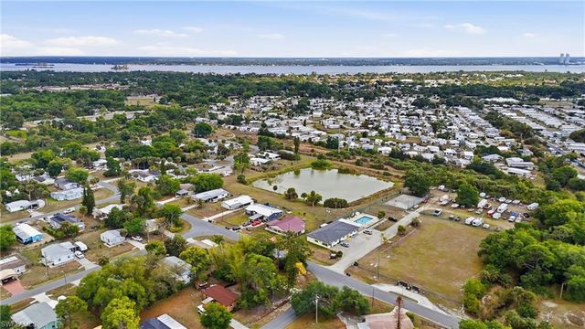 2405 Zoysia LN, North Fort Myers, FL 33917