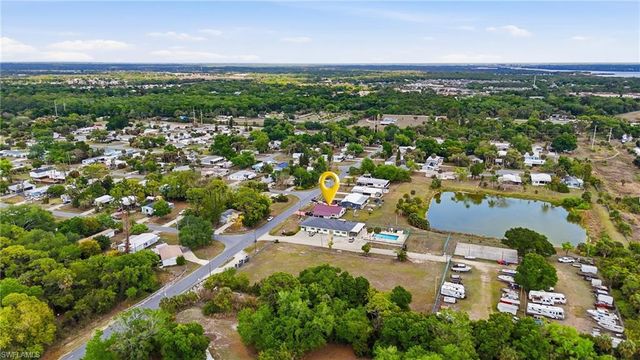 2405 Zoysia LN, North Fort Myers, FL 33917