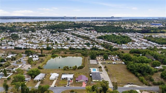 2405 Zoysia LN, North Fort Myers, FL 33917