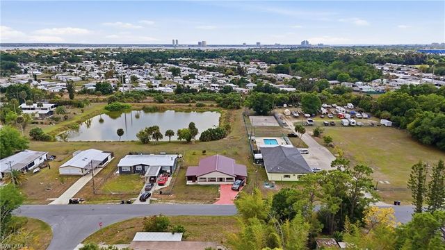 2405 Zoysia LN, North Fort Myers, FL 33917