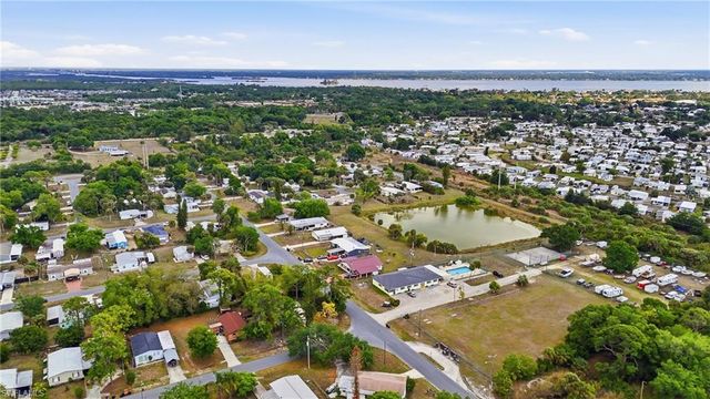 2405 Zoysia LN, North Fort Myers, FL 33917