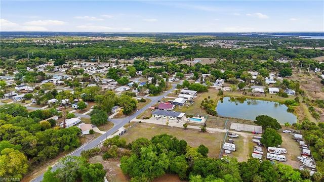 2405 Zoysia LN, North Fort Myers, FL 33917