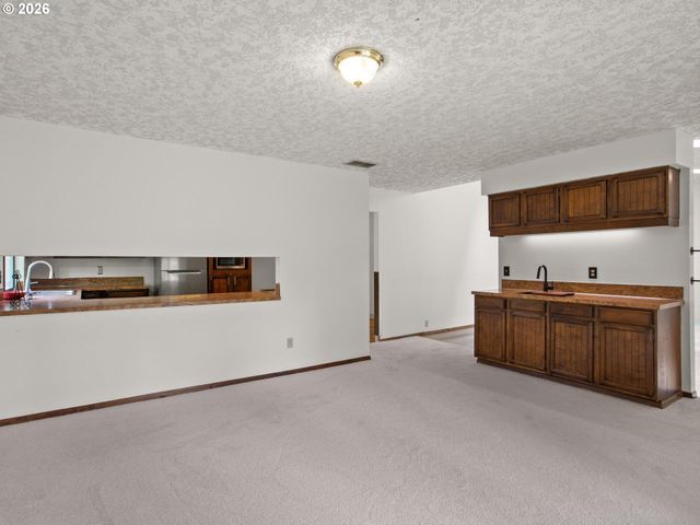 1614 Se 125TH Ave, Vancouver, WA 98683