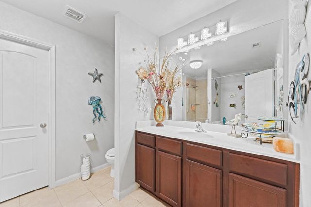 405 Hawks View Drive, Texas City, TX 77568