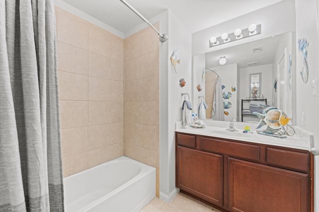 405 Hawks View Drive, Texas City, TX 77568