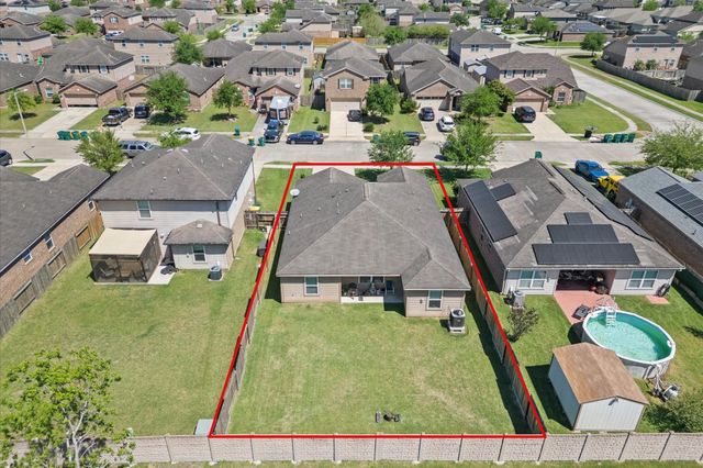 405 Hawks View Drive, Texas City, TX 77568