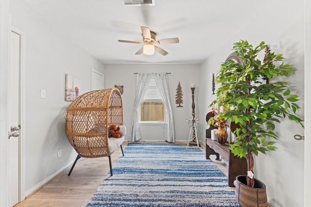 405 Hawks View Drive, Texas City, TX 77568