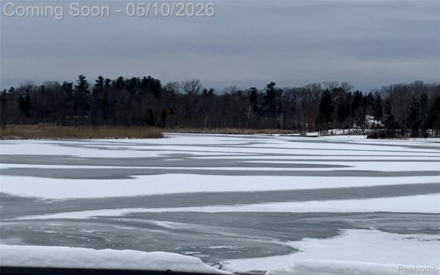 2400 S Baldwin Road, Orion Charter Township, MI 48360