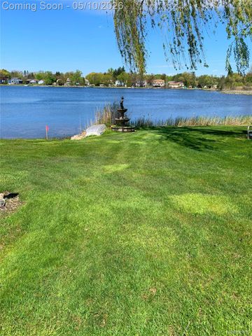 2400 S Baldwin Road, Orion Charter Township, MI 48360