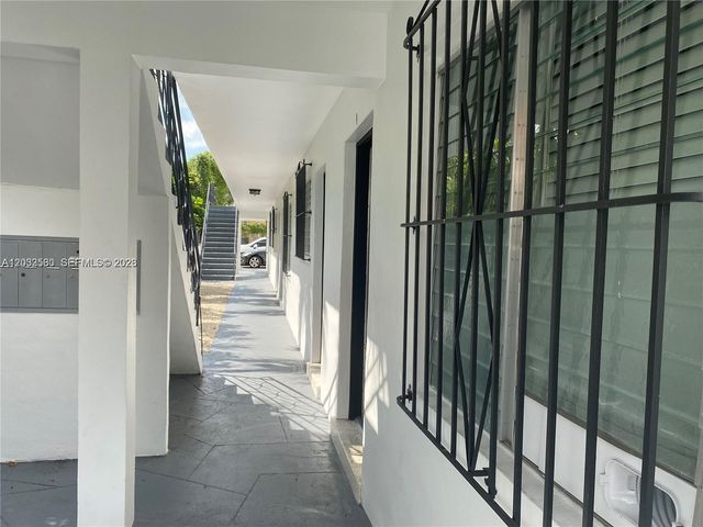 1168 SW 3rd Street 3, Miami, FL 33130