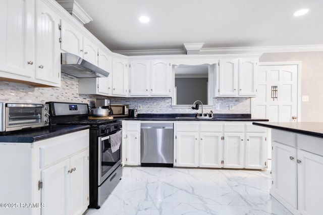 108 Saint Margarite Street, Lafayette, LA 70501