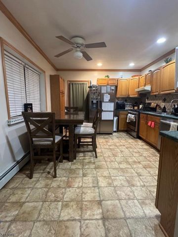 56 Grandview Ave, North Plainfield Boro, NJ 07060