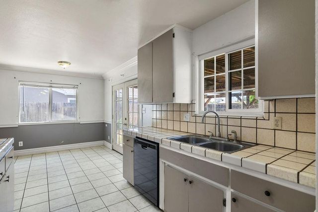 1479 Quincy Ave, Manteca, CA 95336