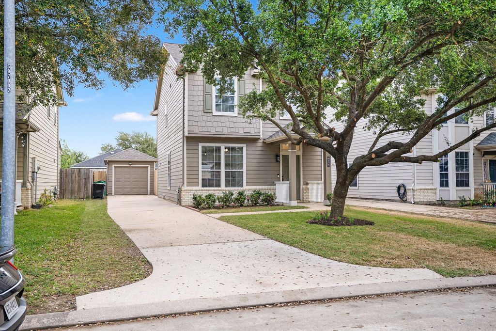 6230 Gillian Park Drive, Katy, TX 77449