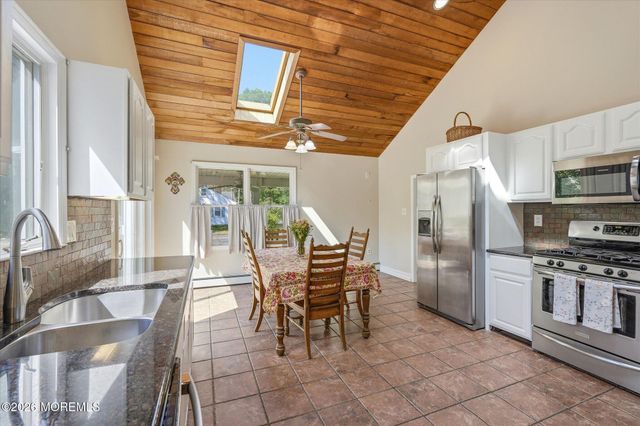 510 Lakeside Drive N, Forked River, NJ 08731