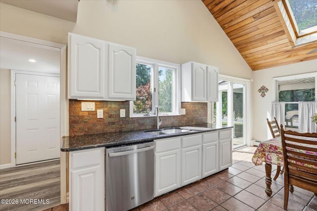 510 Lakeside Drive N, Forked River, NJ 08731