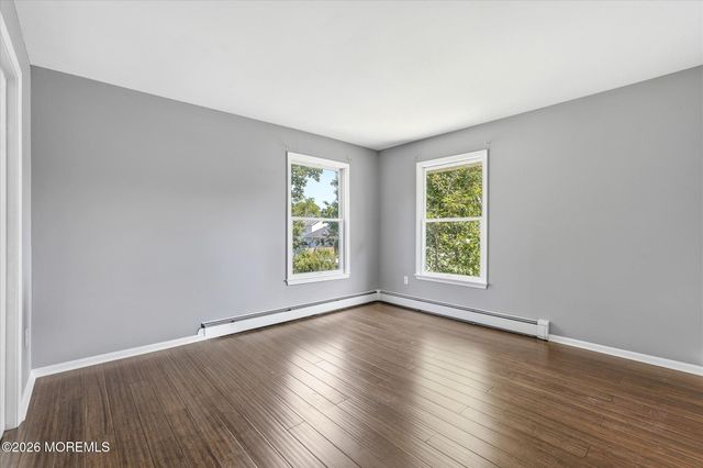 510 Lakeside Drive N, Forked River, NJ 08731