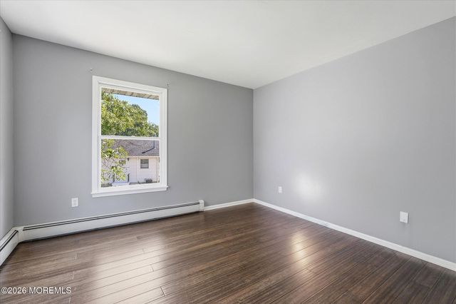 510 Lakeside Drive N, Forked River, NJ 08731