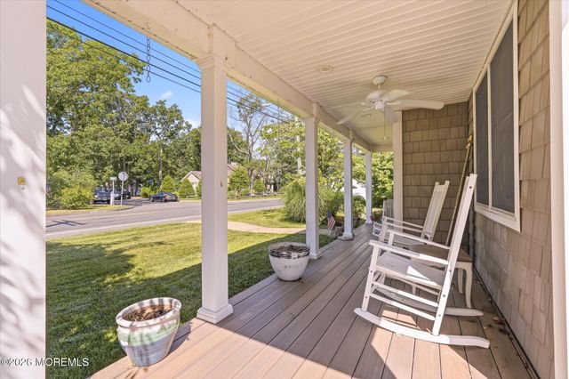 510 Lakeside Drive N, Forked River, NJ 08731