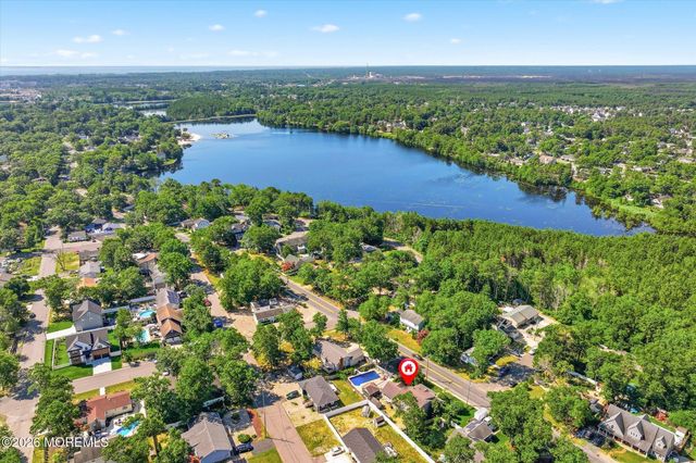 510 Lakeside Drive N, Forked River, NJ 08731