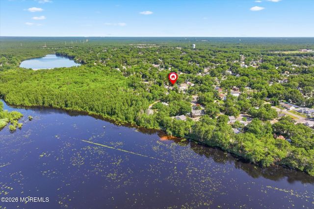 510 Lakeside Drive N, Forked River, NJ 08731