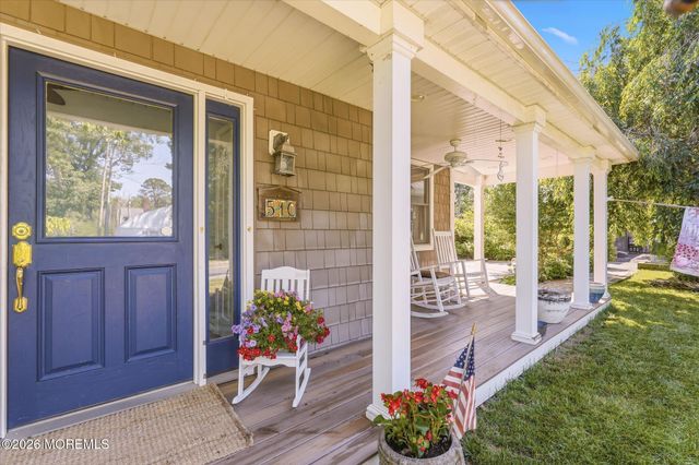 510 Lakeside Drive N, Forked River, NJ 08731