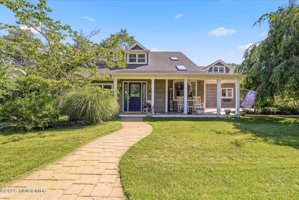 510 Lakeside Drive N, Forked River, NJ 08731