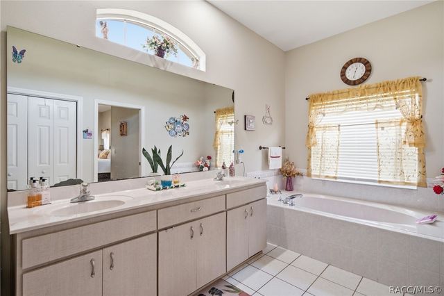 2587 W Angola Drive, Beverly Hills, FL 34465
