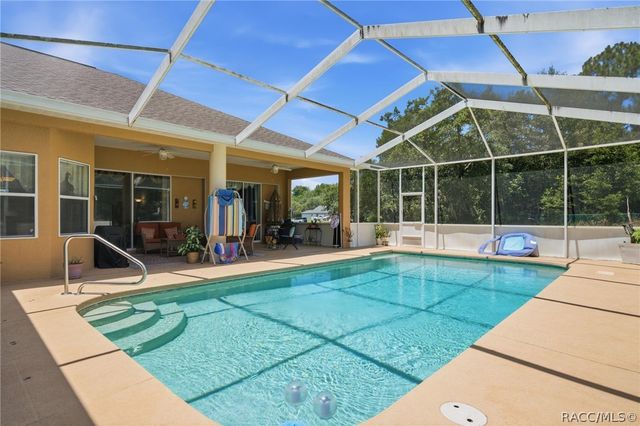 2587 W Angola Drive, Beverly Hills, FL 34465