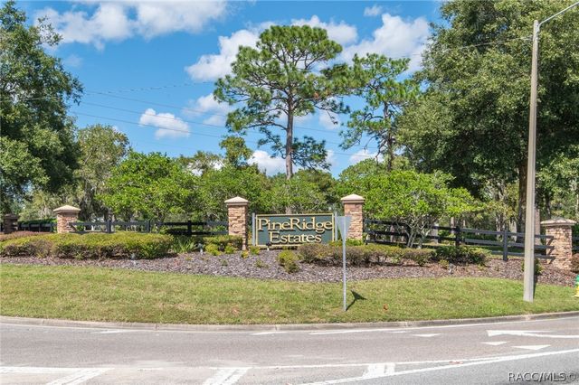 2587 W Angola Drive, Beverly Hills, FL 34465