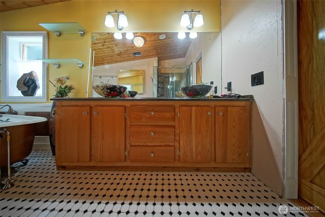 19308 8th Street E, Spanaway, WA 09387