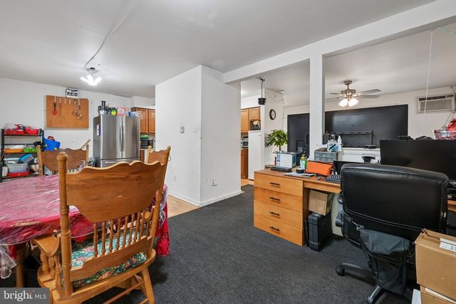33 PRESIDENTIAL DR, Sicklerville, NJ 08081