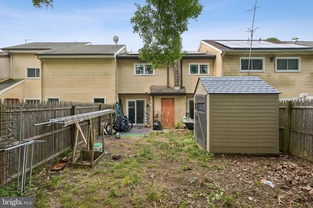 33 PRESIDENTIAL DR, Sicklerville, NJ 08081