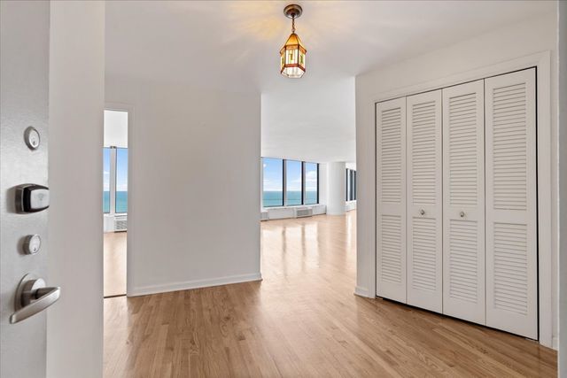 505 N Lake Shore Drive 2206-2207, Chicago, IL 60611