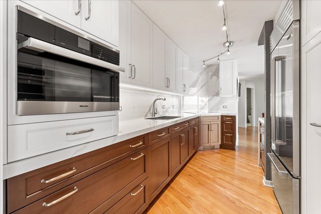 505 N Lake Shore Drive 2206-2207, Chicago, IL 60611