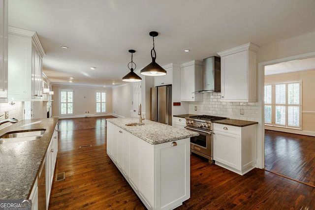 301 Skyline Parkway, Athens, GA 30606