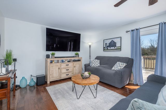 3380 W Trimble Rd, Milton, TN 37118